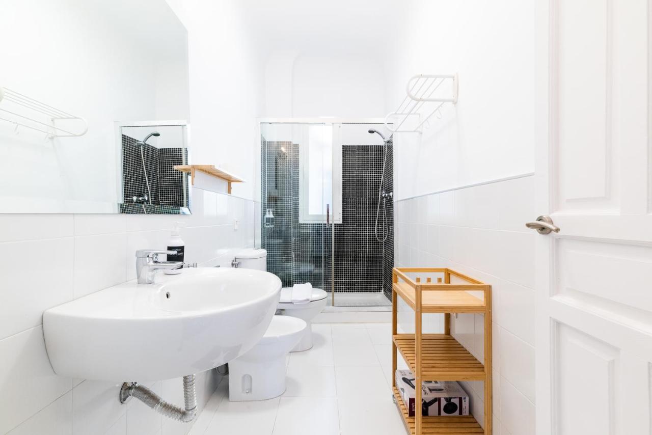 Wekey Homes San Miguel Con Patio, Centro Ciudad Granada Luaran gambar