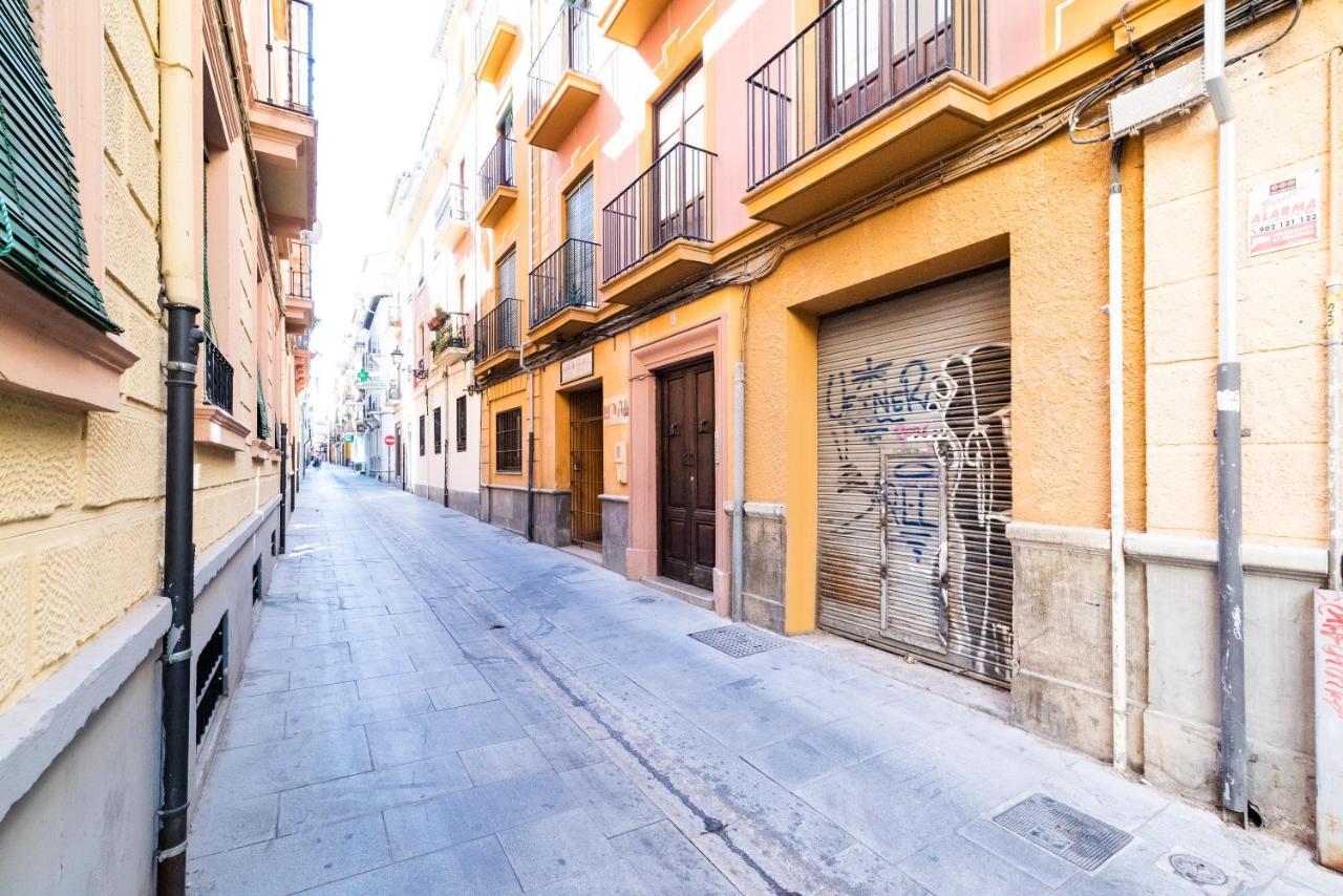 Wekey Homes San Miguel Con Patio, Centro Ciudad Granada Luaran gambar